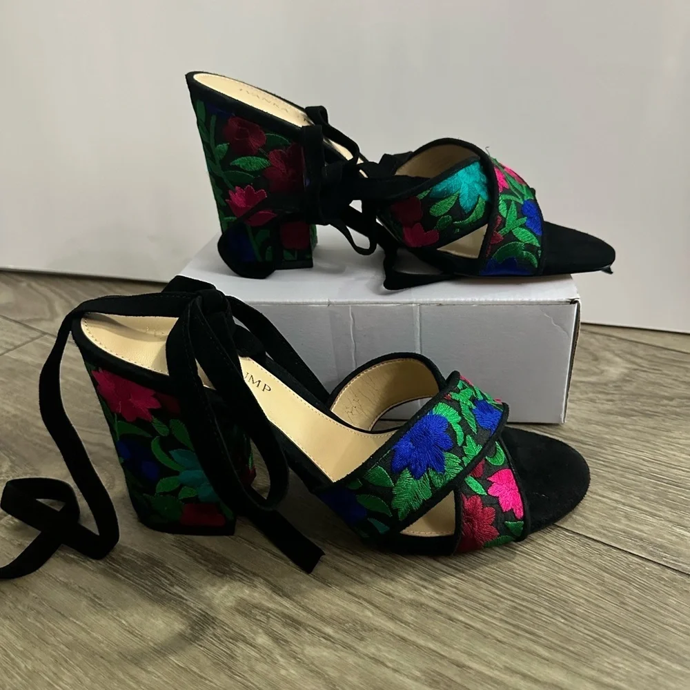 🌷 Black and Green Wedge Shoes🌷